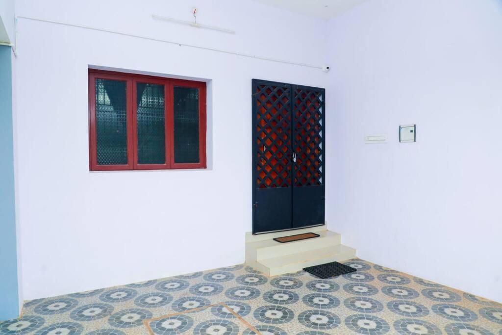 The Peaceful Place Kāraikkudi Exterior foto